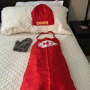 NEW KC Chiefs Three Piece Apron Set with Chef Hat & Oven Mitt